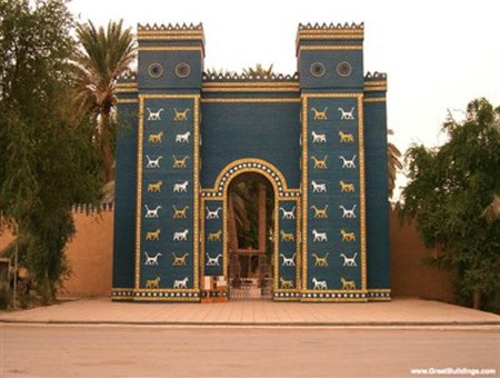 تخصيص 10 مليار دينار لتأهيل السياحة في بابل الأثرية وتحويل قصر صدام لمتحف